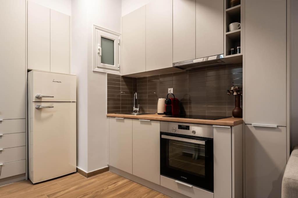 Delightful Sense 2bd In Kolonaki 7 Min To Metro Apartment *